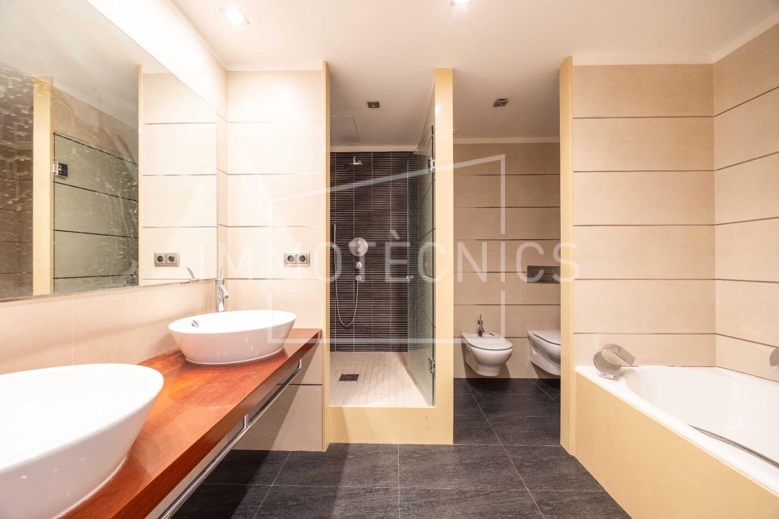 11 Zimmer Hotel zu verkaufen in Sant Vicenc de Montalt - 8.500.000 € (Ref: 9602753)