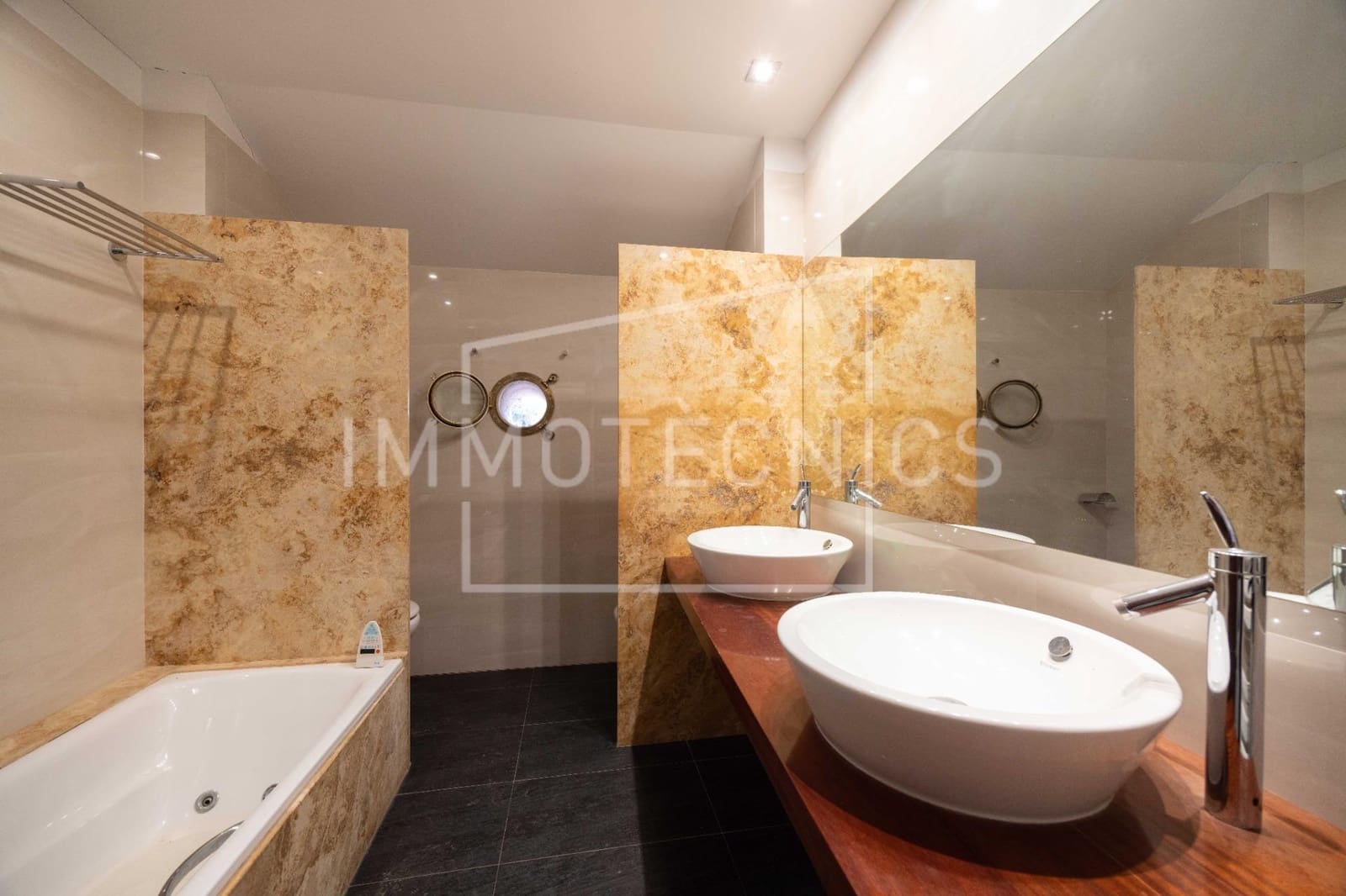 11 Zimmer Hotel zu verkaufen in Sant Vicenc de Montalt - 8.500.000 € (Ref: 9602753)