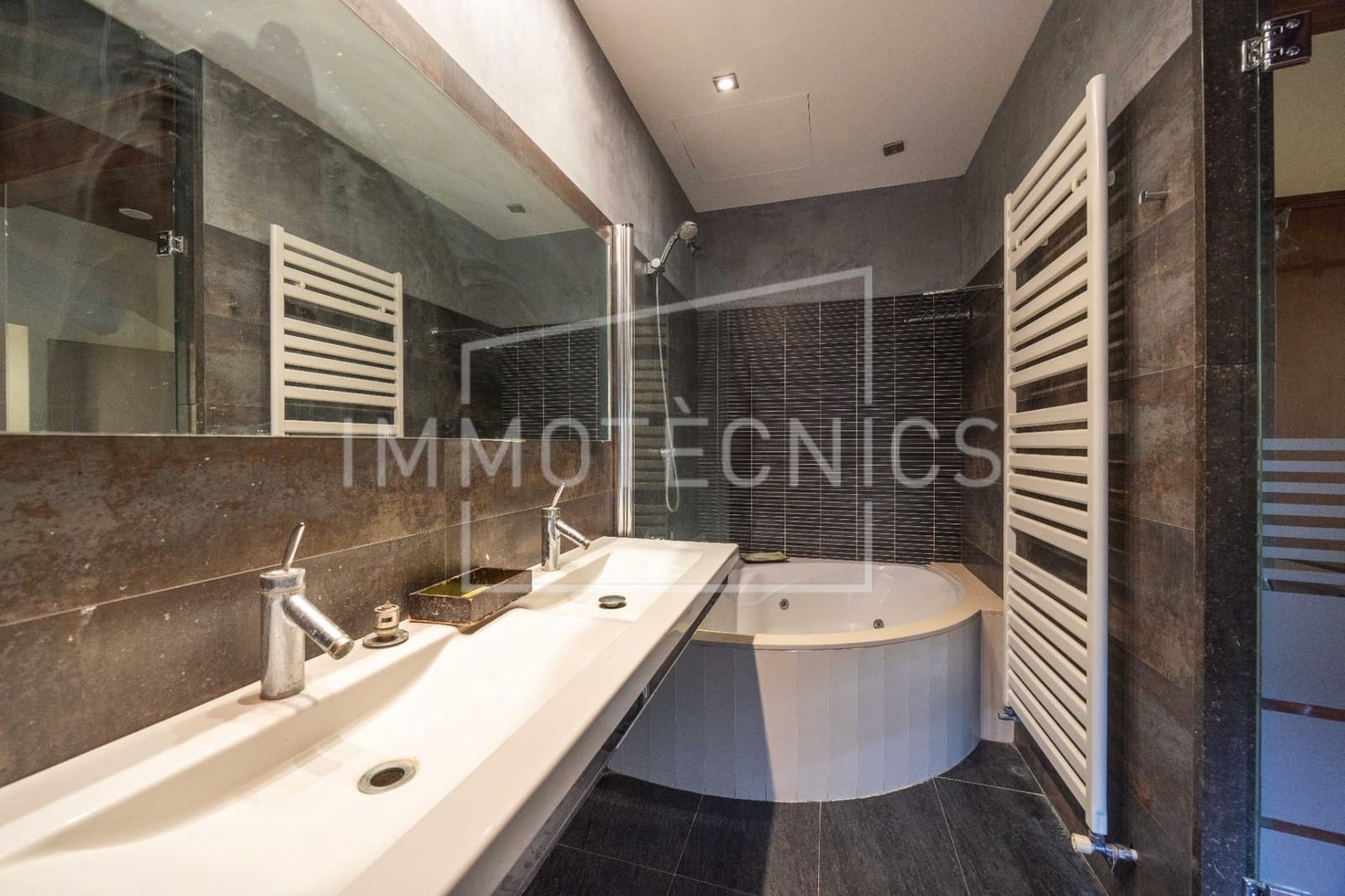 11 Zimmer Hotel zu verkaufen in Sant Vicenc de Montalt - 8.500.000 € (Ref: 9602753)