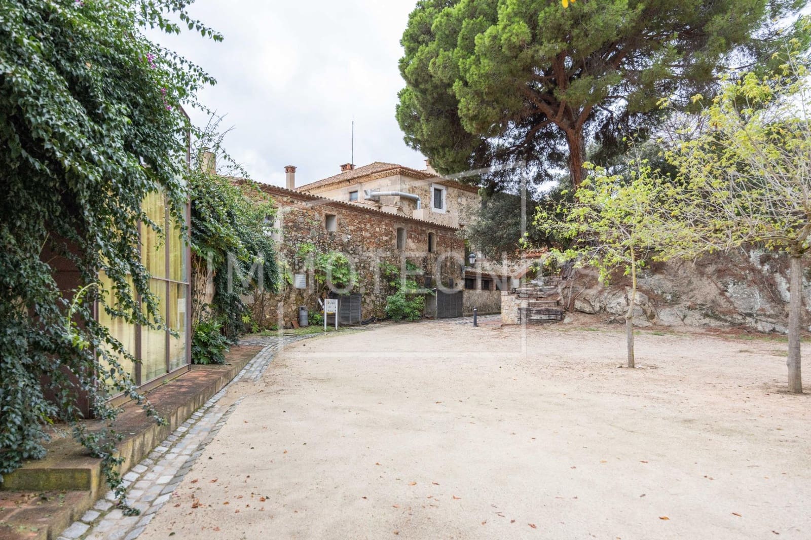 11 Zimmer Hotel zu verkaufen in Sant Vicenc de Montalt - 8.500.000 € (Ref: 9602753)