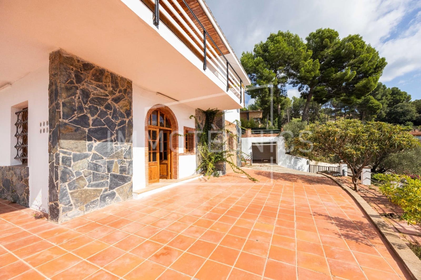 5 Zimmer Villa zu verkaufen in Bigues i Riells mit Garage - 370.000 € (Ref: 9602754)