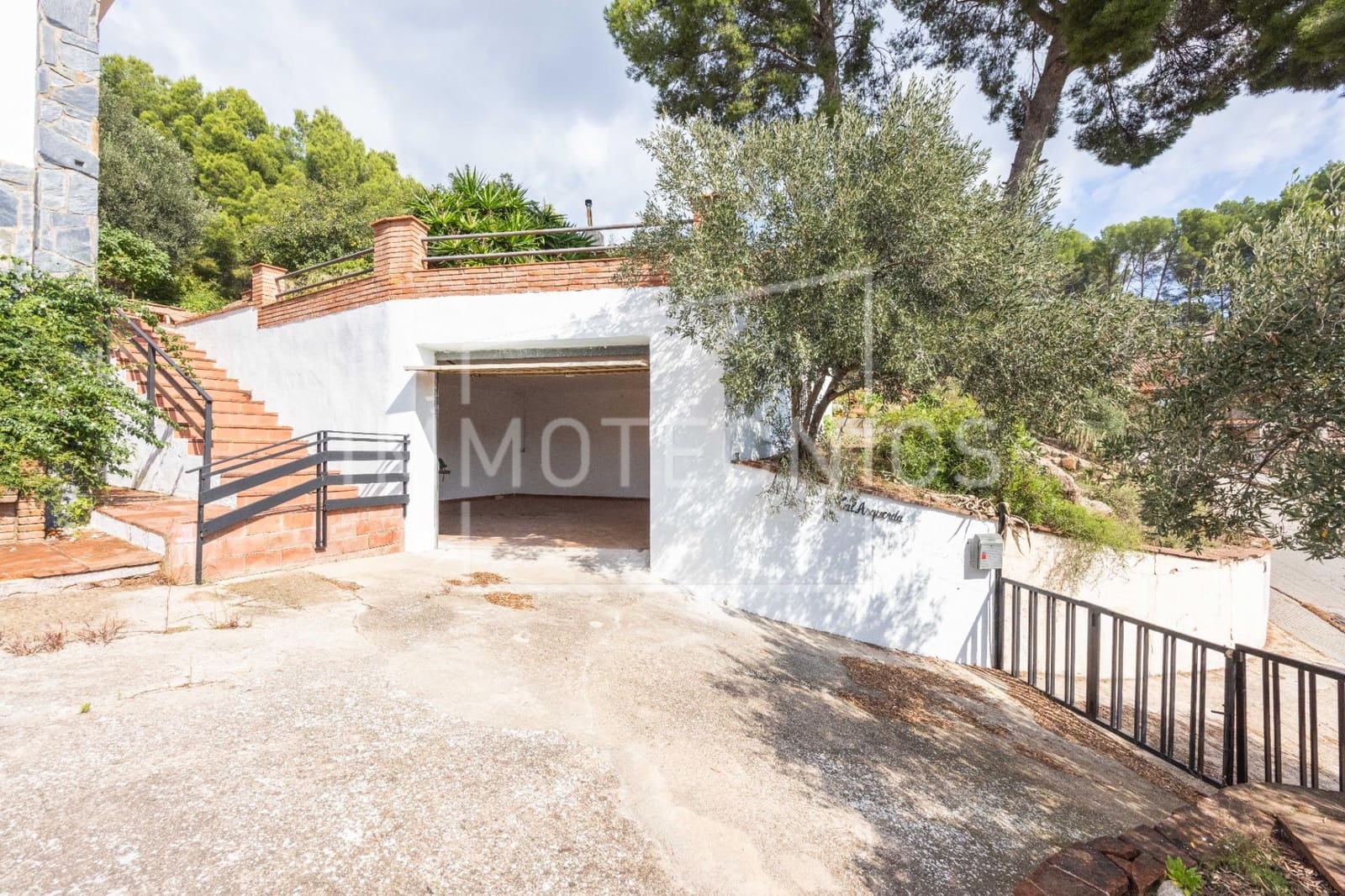 5 Zimmer Villa zu verkaufen in Bigues i Riells mit Garage - 370.000 € (Ref: 9602754)