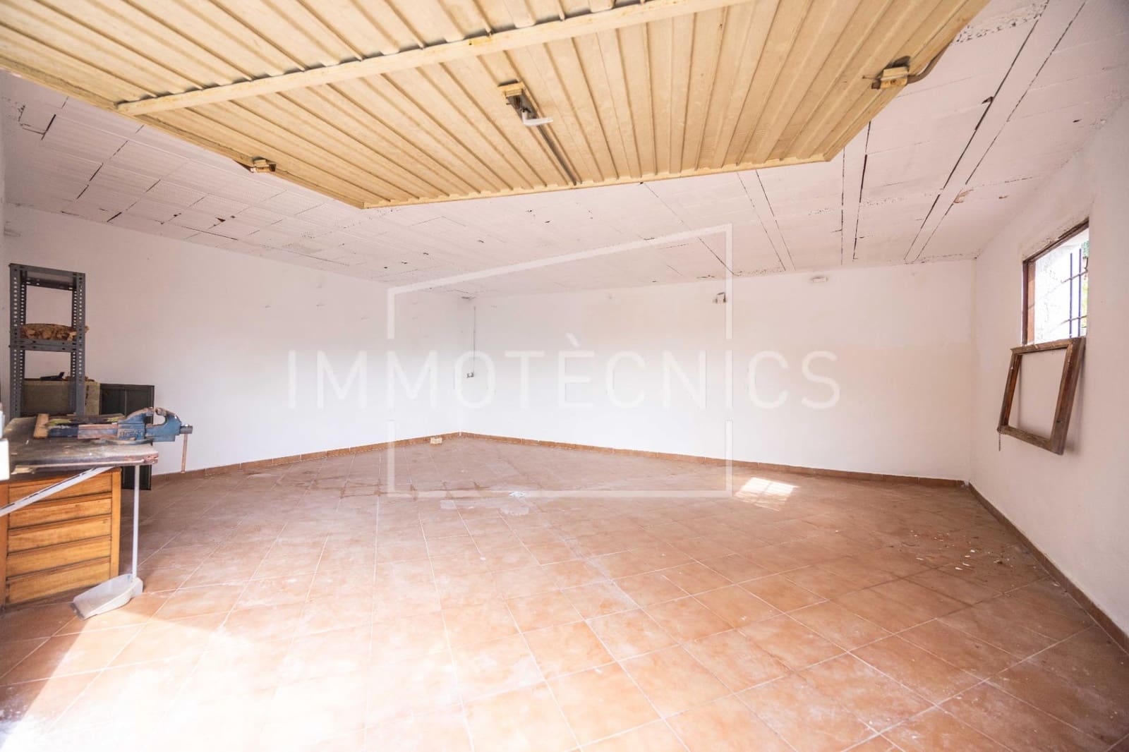 5 Zimmer Villa zu verkaufen in Bigues i Riells mit Garage - 370.000 € (Ref: 9602754)