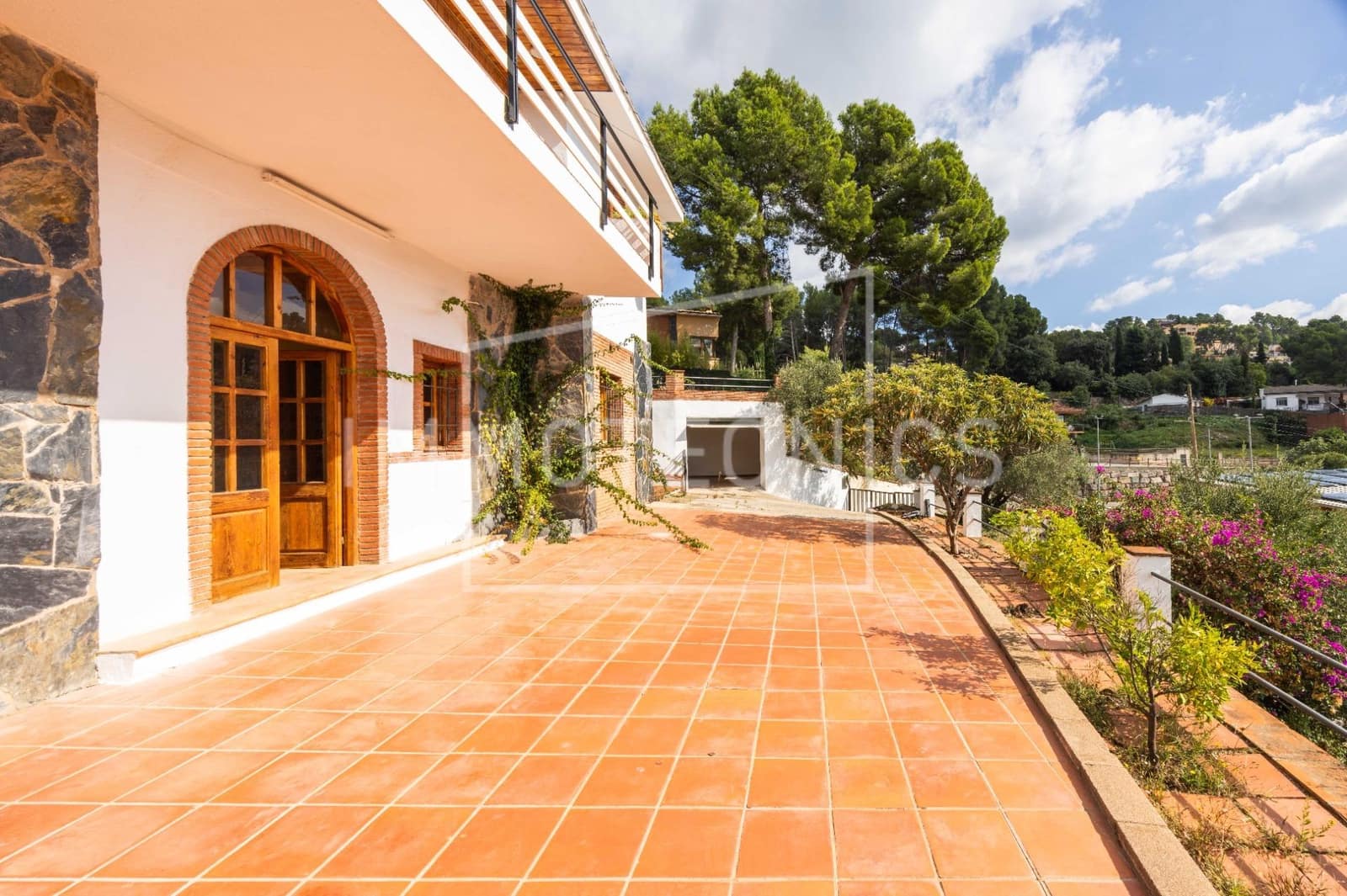 5 Zimmer Villa zu verkaufen in Bigues i Riells mit Garage - 370.000 € (Ref: 9602754)