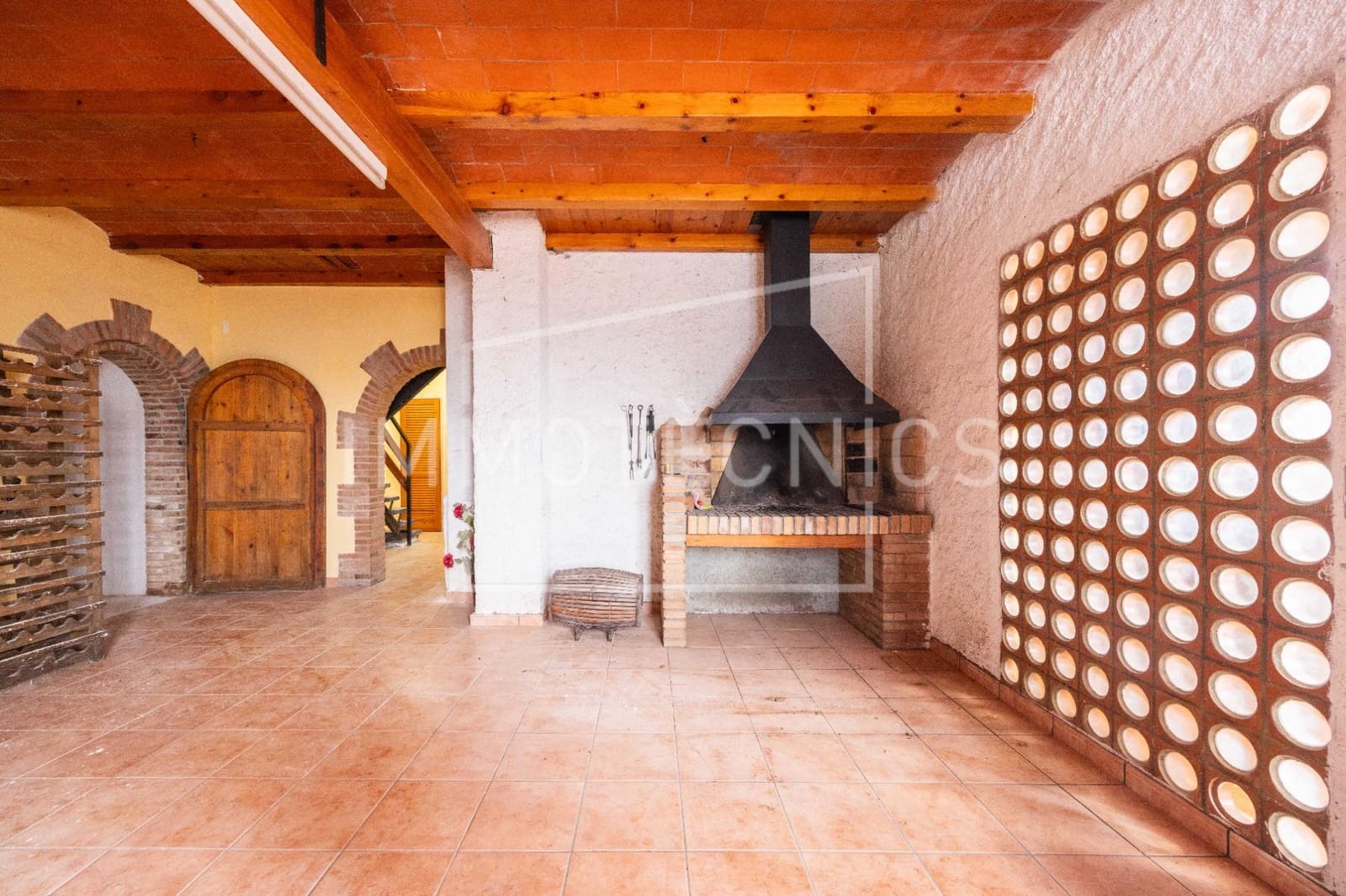 5 Zimmer Villa zu verkaufen in Bigues i Riells mit Garage - 370.000 € (Ref: 9602754)