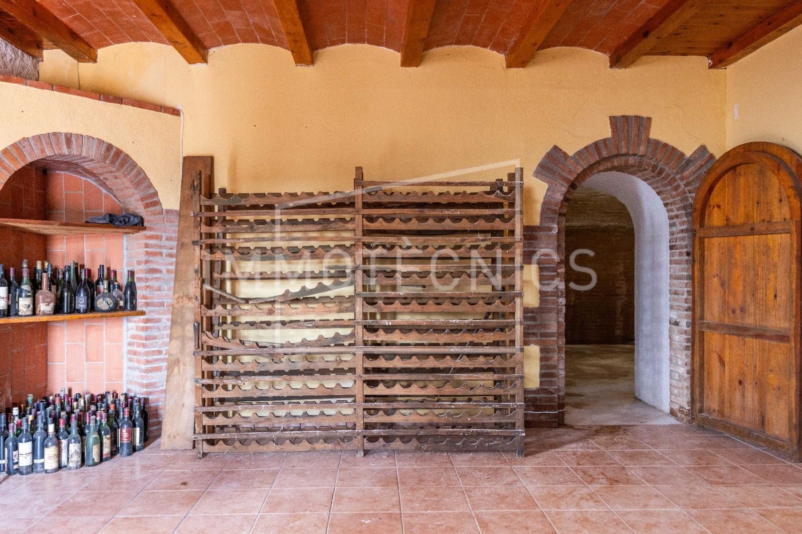 5 Zimmer Villa zu verkaufen in Bigues i Riells mit Garage - 370.000 € (Ref: 9602754)