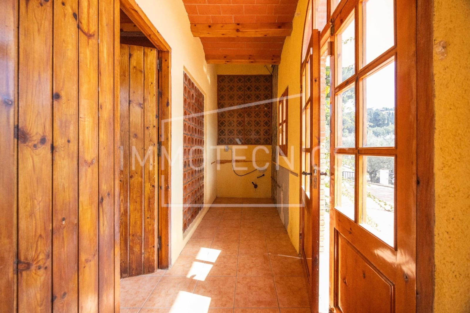 5 Zimmer Villa zu verkaufen in Bigues i Riells mit Garage - 370.000 € (Ref: 9602754)