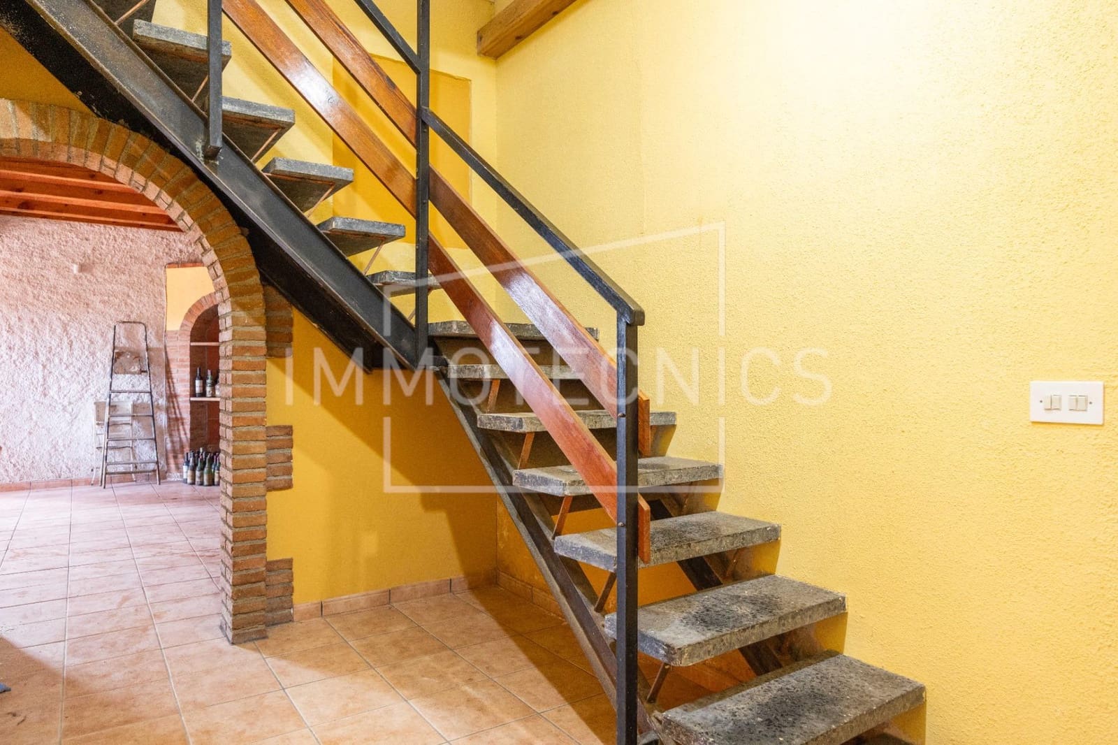 5 Zimmer Villa zu verkaufen in Bigues i Riells mit Garage - 370.000 € (Ref: 9602754)