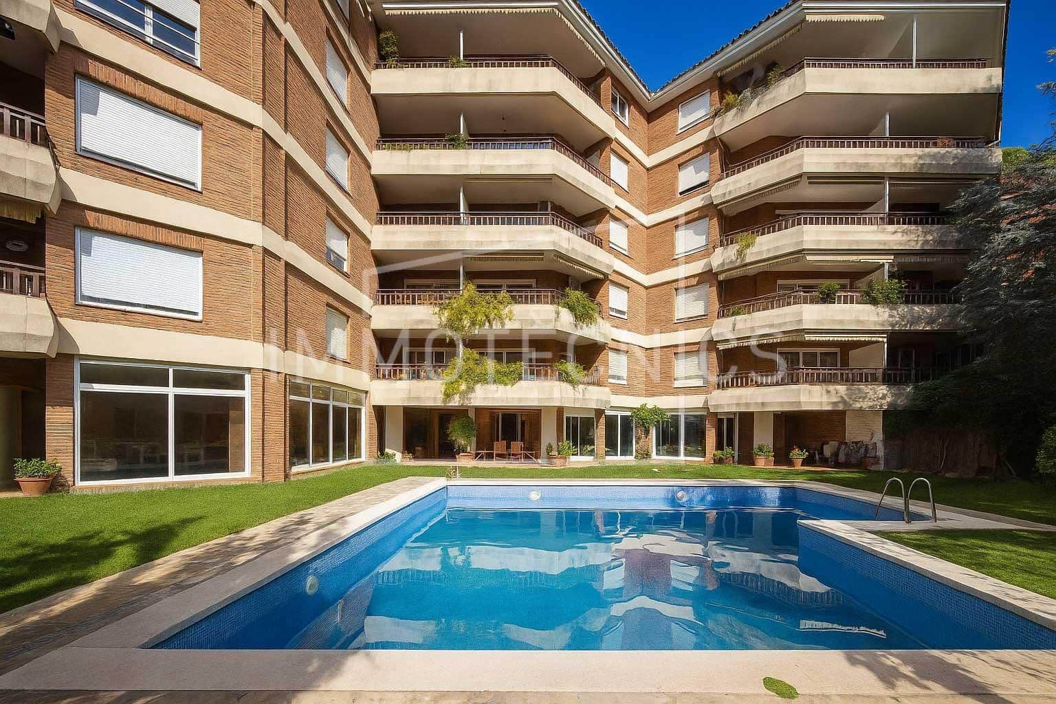 3 makuuhuone Asunto myytävänä paikassa Caldes d'Estrac mukana uima-altaan 
autotalli - 390 000 € (Ref: 9602755)