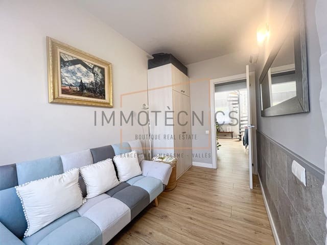 Chalet de 5 habitaciones en Lliçà d'Amunt en venta con garaje - 489.000 € (Ref: 9602756)