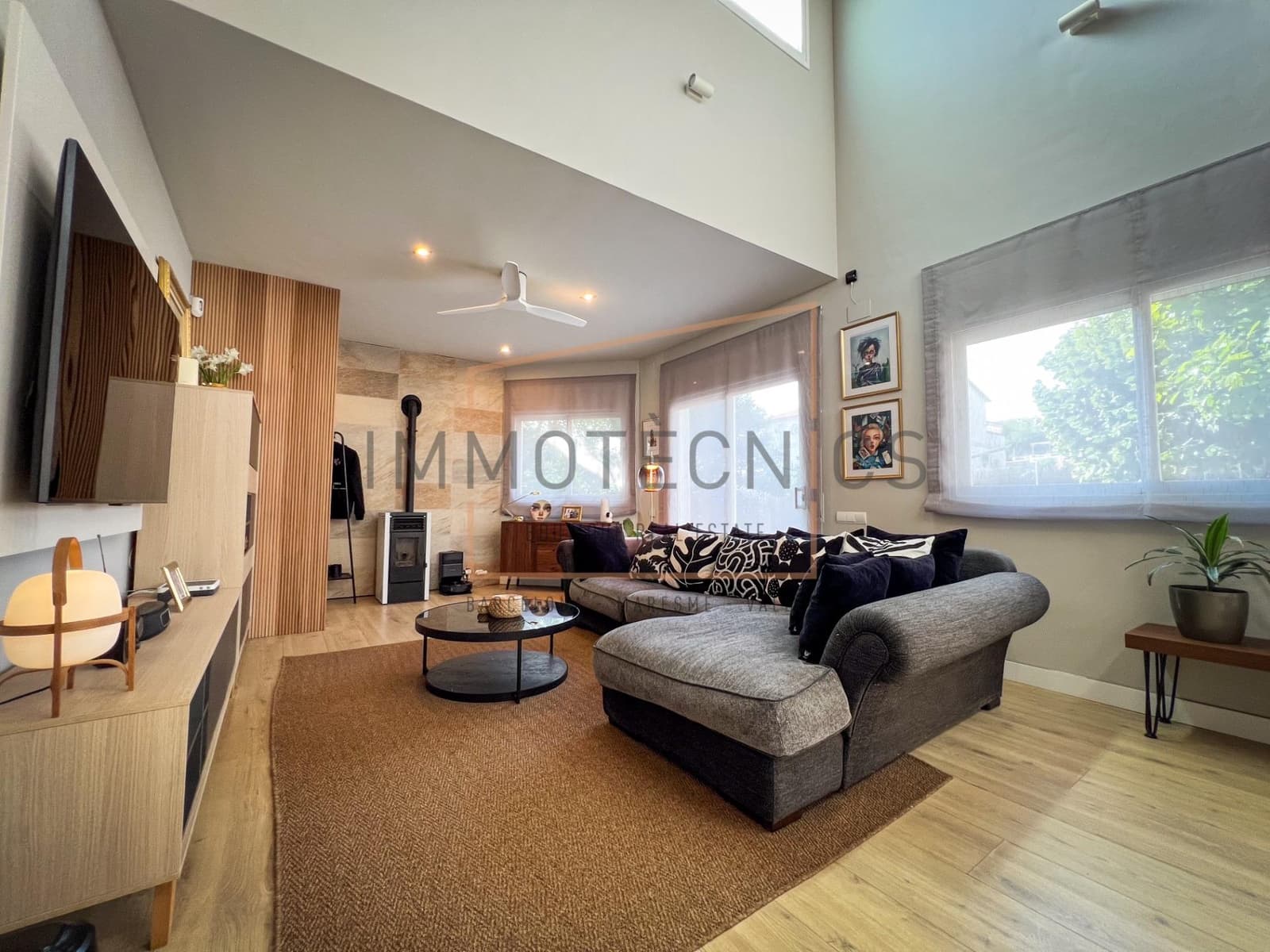 5 soveværelse Villa til salg i Llica d'Amunt med garage - € 489.000 (Ref: 9602756)