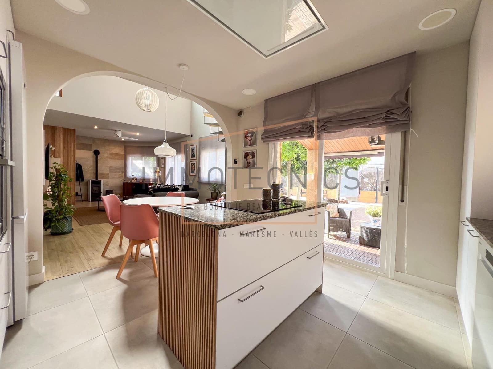 5 soveværelse Villa til salg i Llica d'Amunt med garage - € 489.000 (Ref: 9602756)