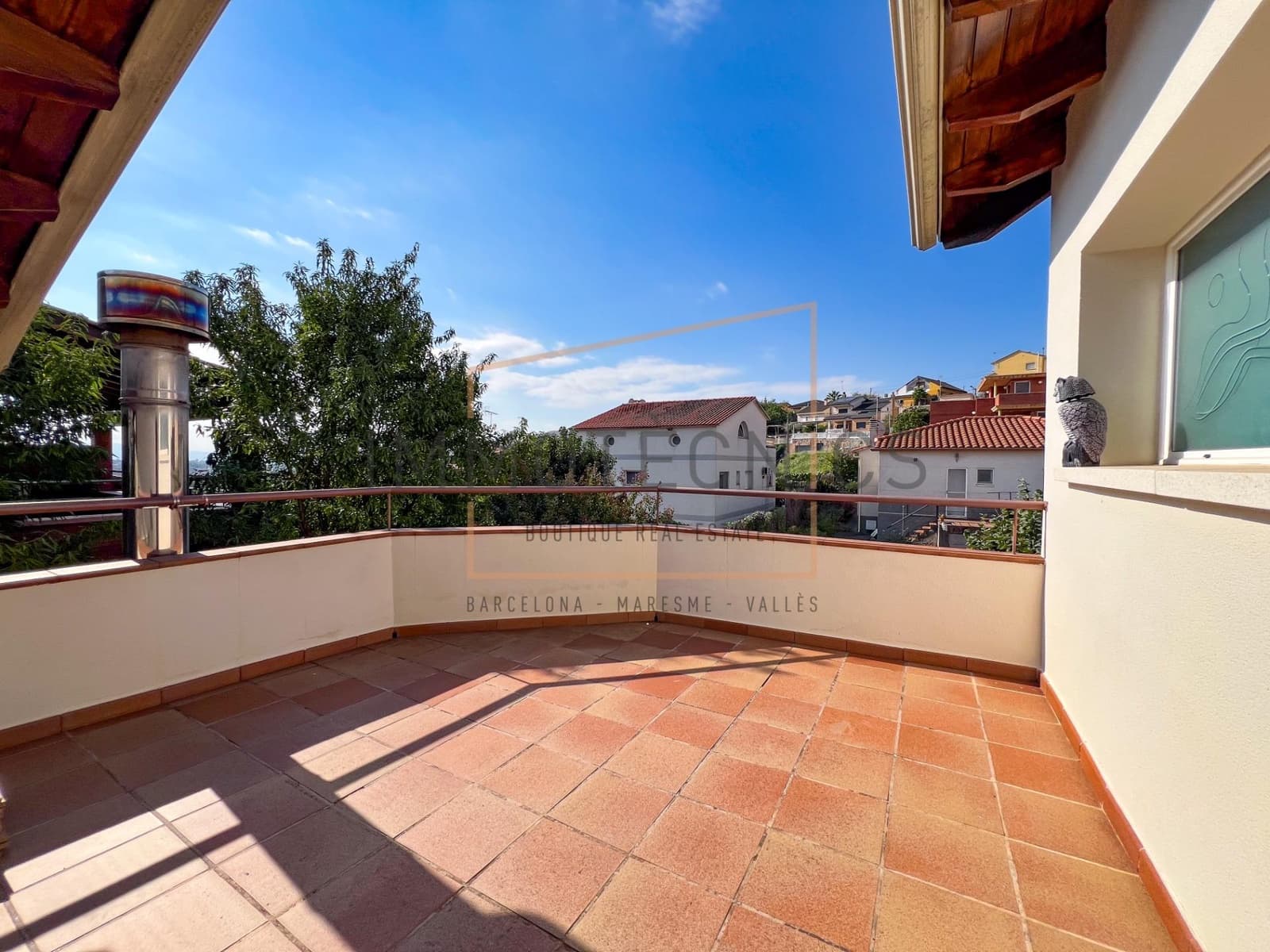 5 soveværelse Villa til salg i Llica d'Amunt med garage - € 489.000 (Ref: 9602756)