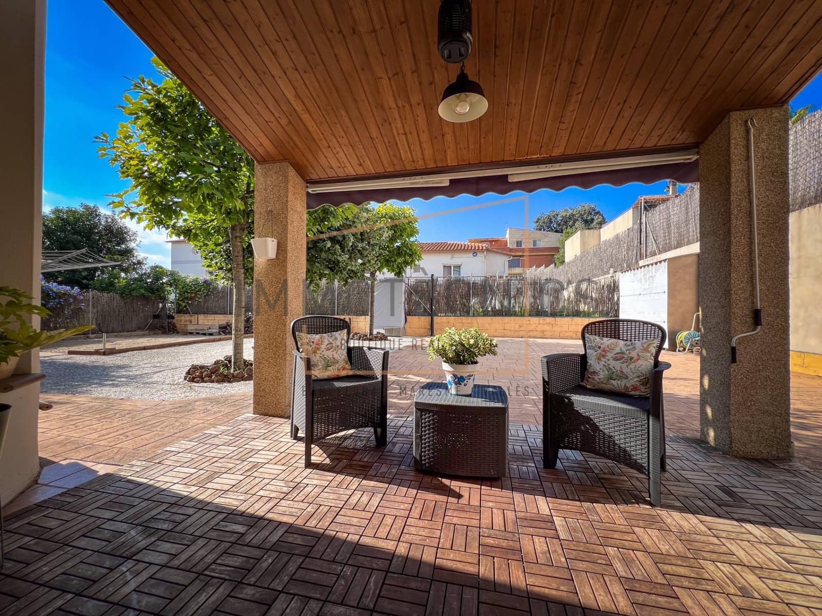 5 soveværelse Villa til salg i Llica d'Amunt med garage - € 489.000 (Ref: 9602756)