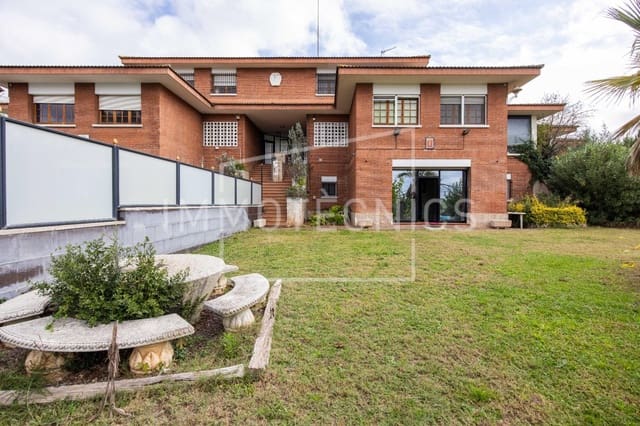 18 soveværelse Finca/Landehus til salg i Lliçà de Vall med swimmingpool garage - € 1.700.000 (Ref: 9602758)