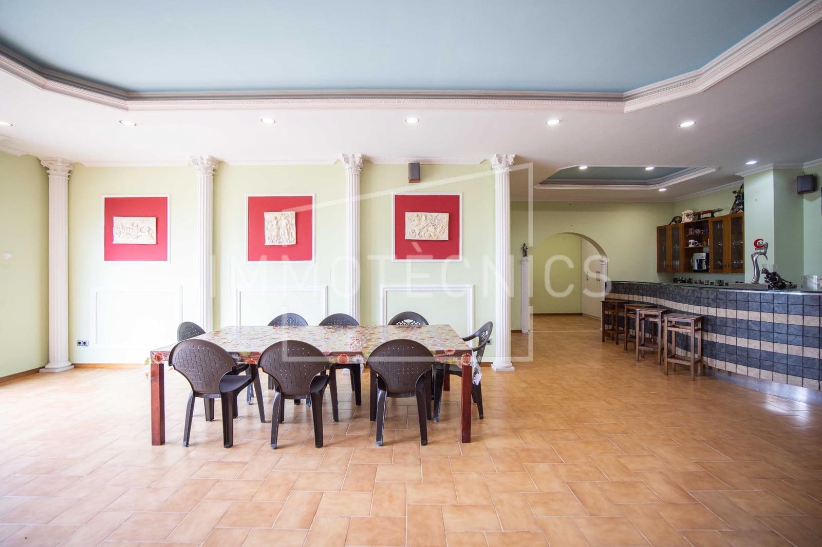 18 soveværelse Finca/Landehus til salg i Llica de Vall med swimmingpool garage - € 1.700.000 (Ref: 9602758)