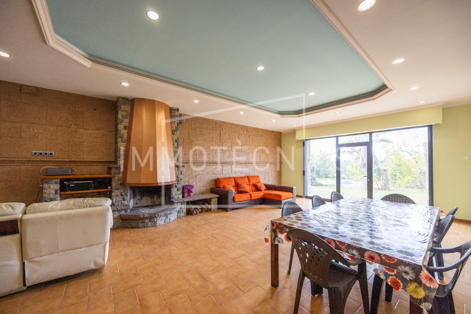 18 soveværelse Finca/Landehus til salg i Llica de Vall med swimmingpool garage - € 1.700.000 (Ref: 9602758)