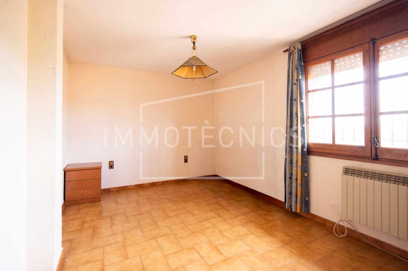 18 soveværelse Finca/Landehus til salg i Llica de Vall med swimmingpool garage - € 1.700.000 (Ref: 9602758)