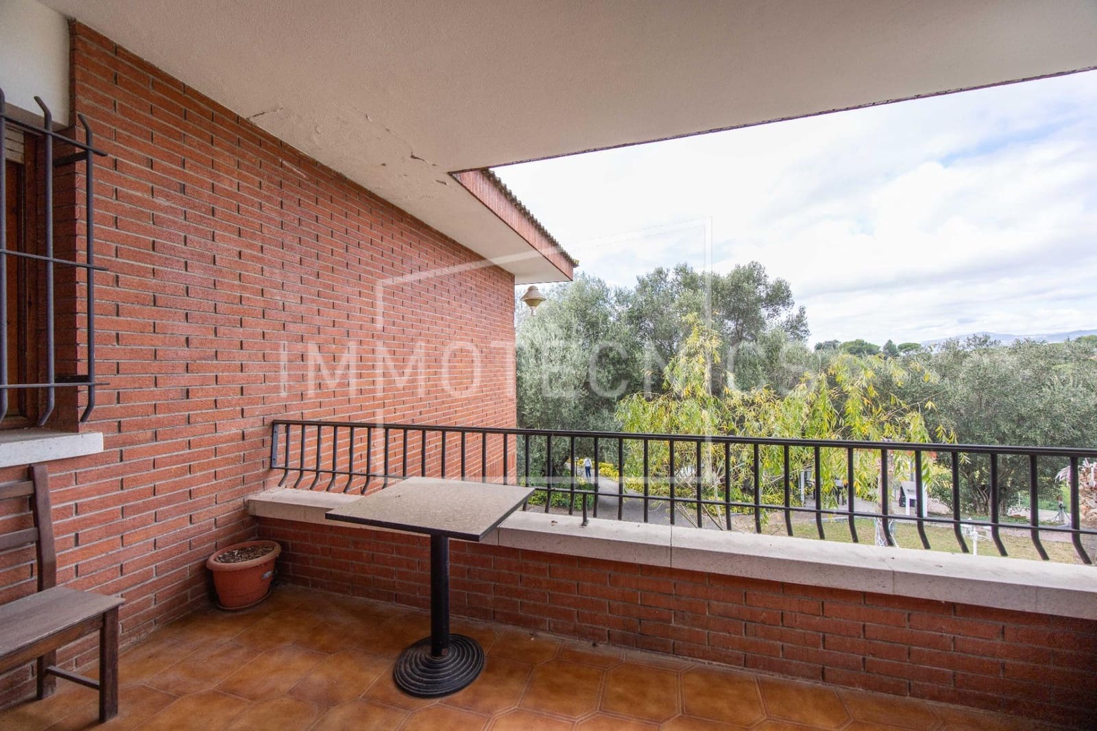 18 soveværelse Finca/Landehus til salg i Llica de Vall med swimmingpool garage - € 1.700.000 (Ref: 9602758)