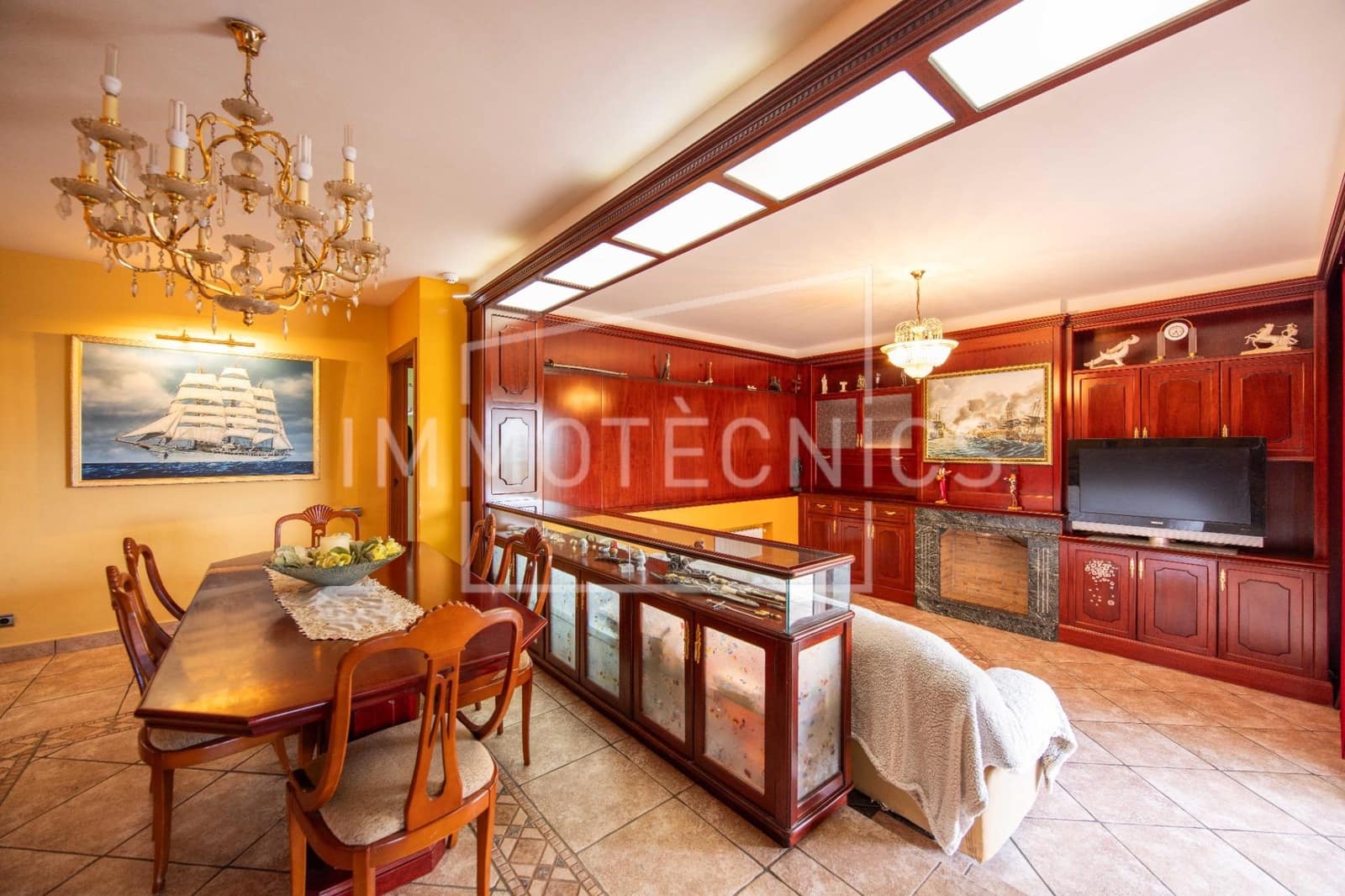 18 soveværelse Finca/Landehus til salg i Llica de Vall med swimmingpool garage - € 1.700.000 (Ref: 9602758)