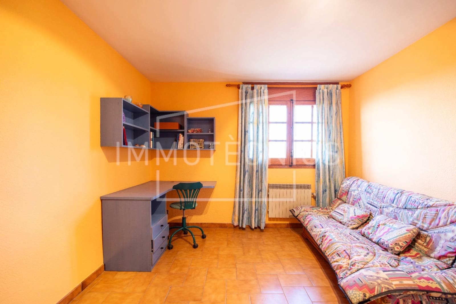 18 soveværelse Finca/Landehus til salg i Llica de Vall med swimmingpool garage - € 1.700.000 (Ref: 9602758)