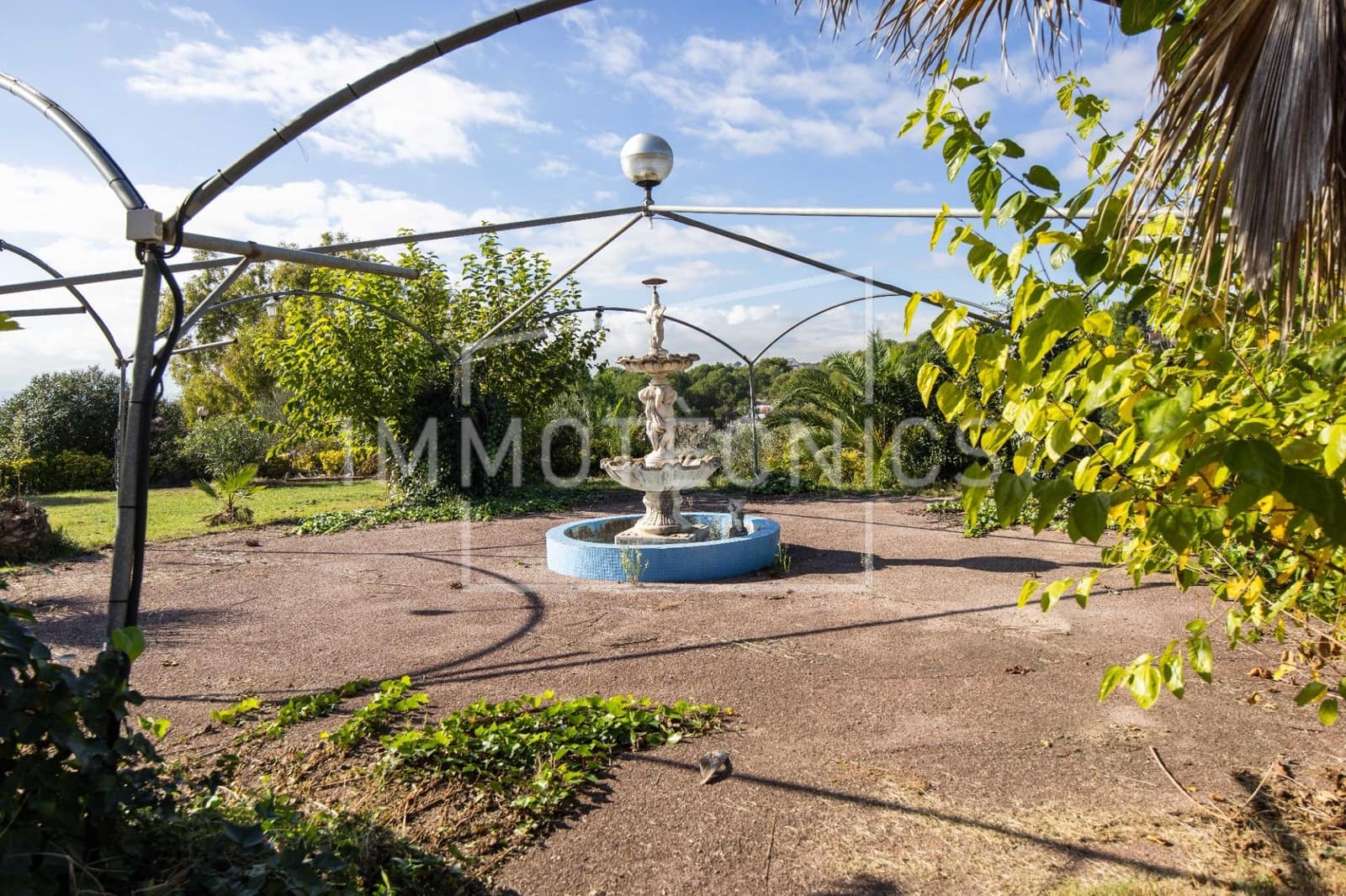 18 soveværelse Finca/Landehus til salg i Llica de Vall med swimmingpool garage - € 1.700.000 (Ref: 9602758)