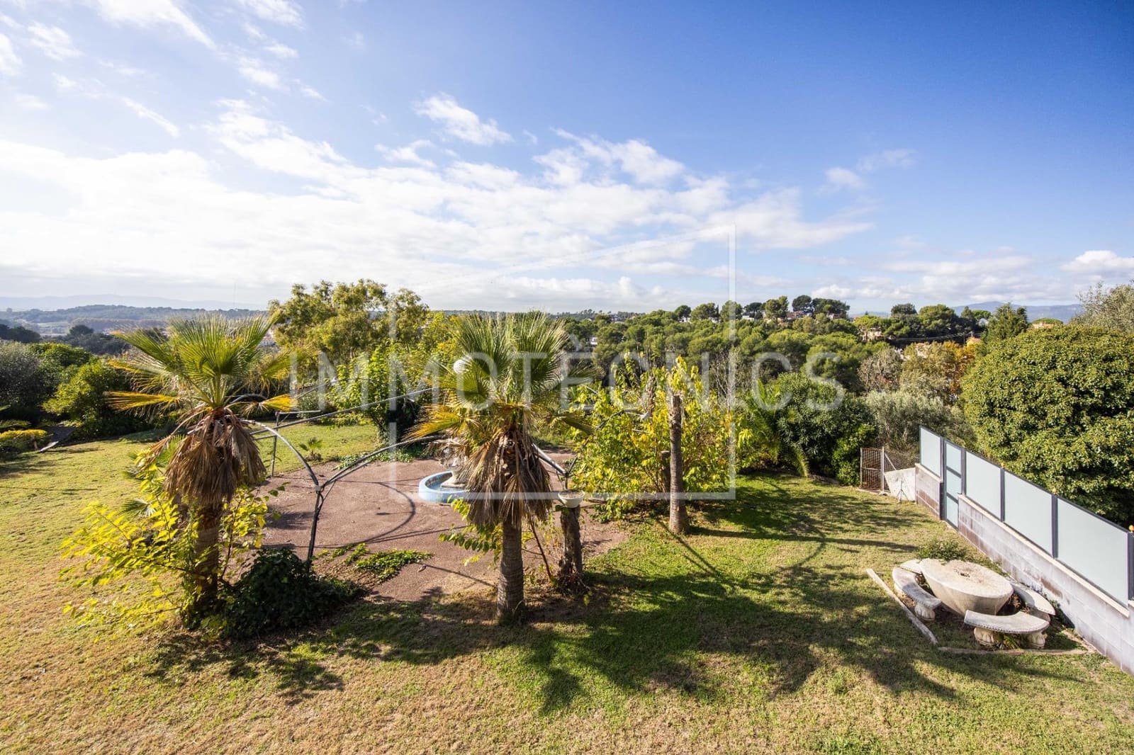 18 soveværelse Finca/Landehus til salg i Llica de Vall med swimmingpool garage - € 1.700.000 (Ref: 9602758)