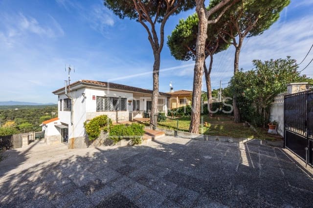 3 soverom Villa til salgs i Tordera med garasje - € 299 000 (Ref: 9602760)