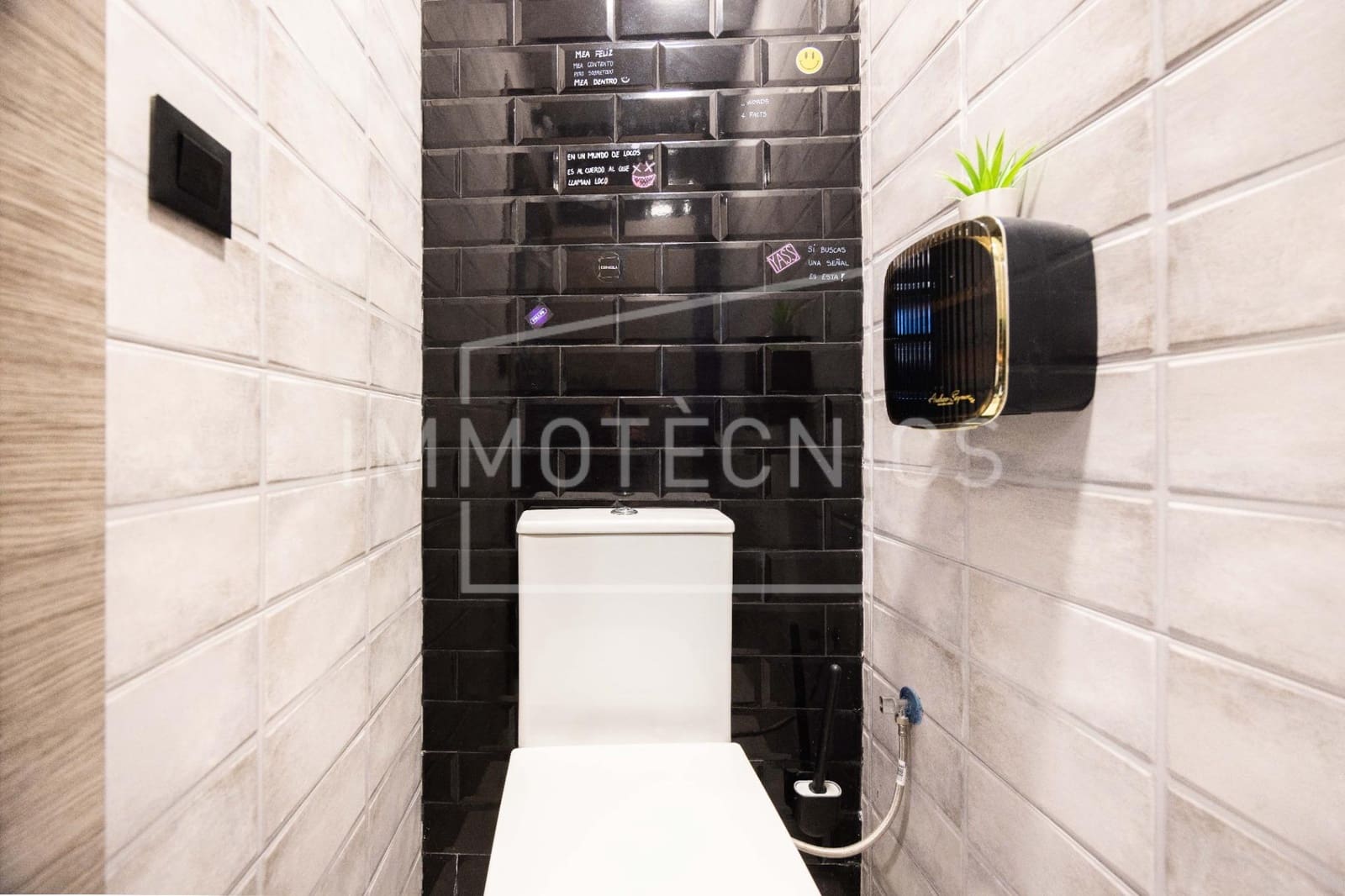 Erhverv til salg i Malgrat de Mar - € 145.000 (Ref: 9602765)