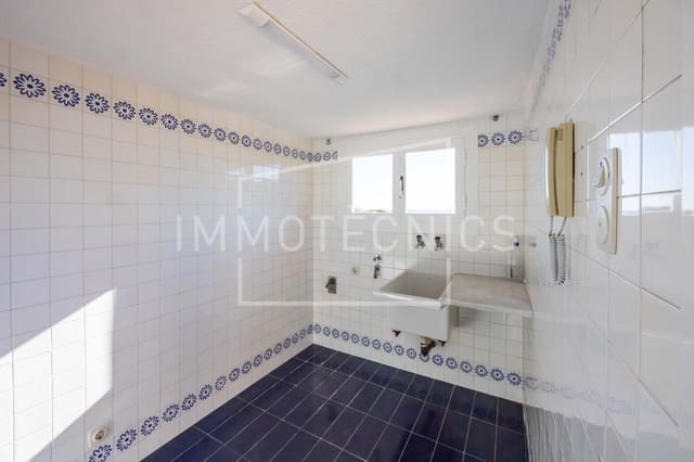 4 chambre Maison de Ville à vendre à Sant Vicenç de Montalt avec garage - 575 000 € (Ref: 9602766)