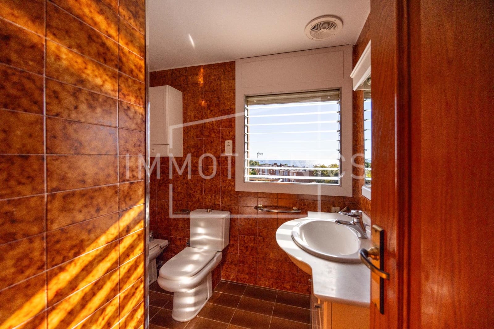 4 chambre Maison de Ville à vendre à Sant Vicenc de Montalt avec garage - 575 000 € (Ref: 9602766)