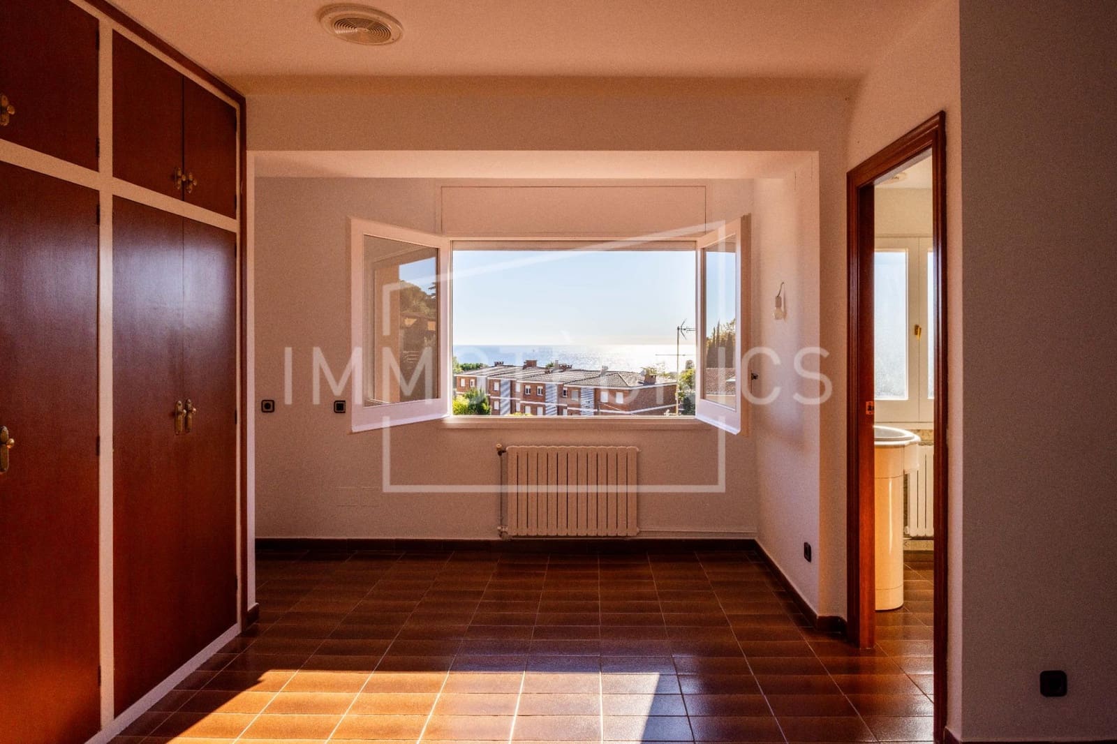 4 chambre Maison de Ville à vendre à Sant Vicenc de Montalt avec garage - 575 000 € (Ref: 9602766)