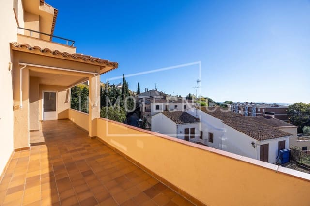 4 chambre Maison de Ville à vendre à Sant Vicenç de Montalt avec garage - 575 000 € (Ref: 9602766)