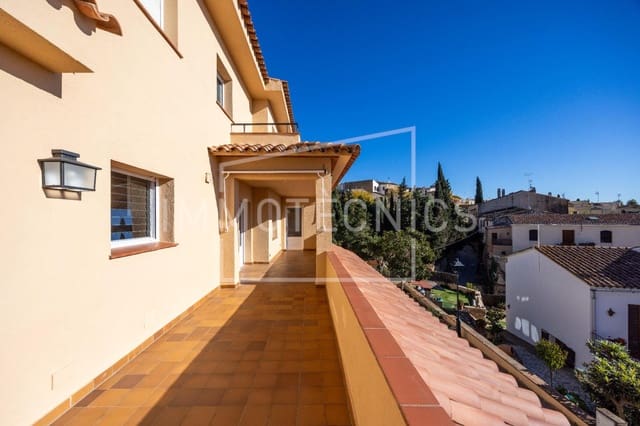 4 chambre Maison de Ville à vendre à Sant Vicenç de Montalt avec garage - 575 000 € (Ref: 9602766)