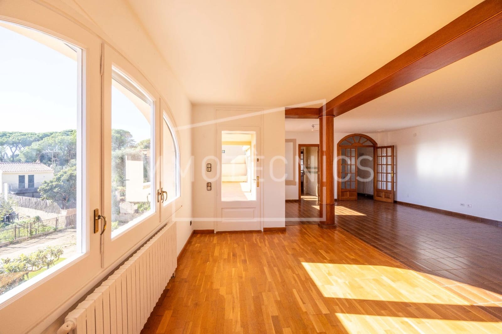 4 bedroom Townhouse for sale in Sant Vicenc de Montalt with garage - € 575,000 (Ref: 9602766)