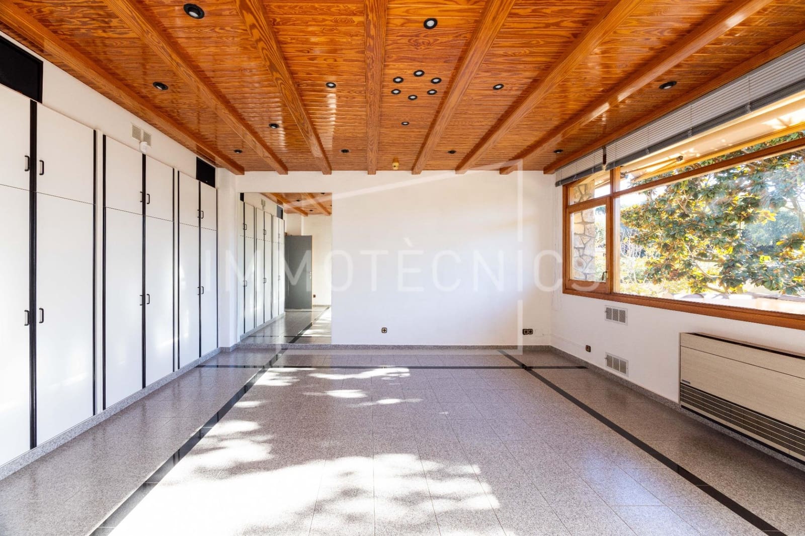 4 sypialnia Biuro do wynajęcia w Sant Vicenc de Montalt - 1 700 € (Ref: 9602767)