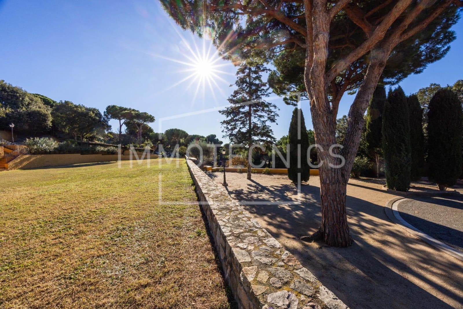 4 sypialnia Biuro do wynajęcia w Sant Vicenc de Montalt - 1 700 € (Ref: 9602767)