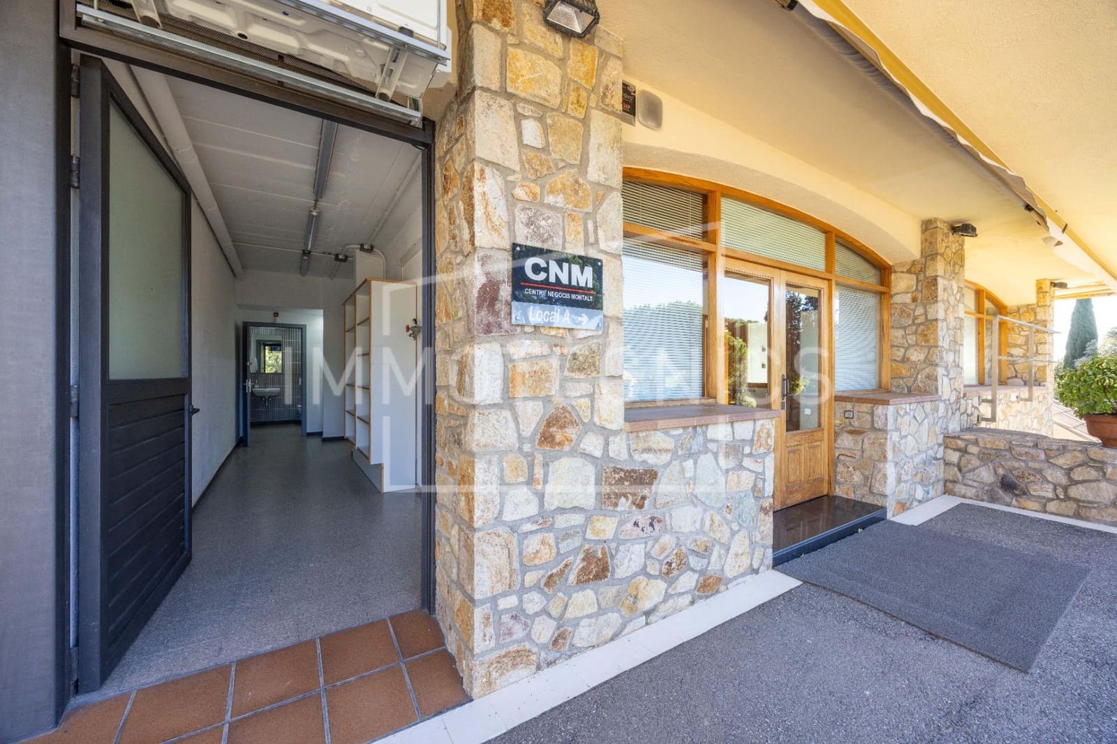 4 sypialnia Biuro do wynajęcia w Sant Vicenc de Montalt - 1 700 € (Ref: 9602767)