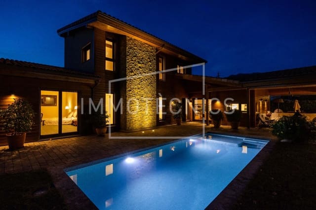 3 soverom Villa til salgs i Sant Esteve de Palautordera med svømmebasseng - € 850 000 (Ref: 9602769)