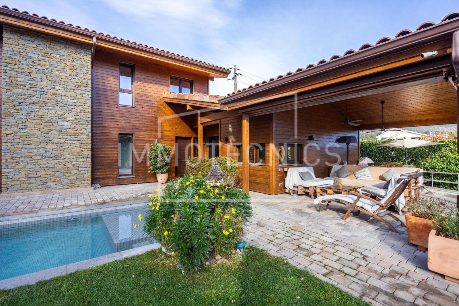 3 bedroom Villa for sale in Sant Esteve de Palautordera with pool - € 850,000 (Ref: 9602769)