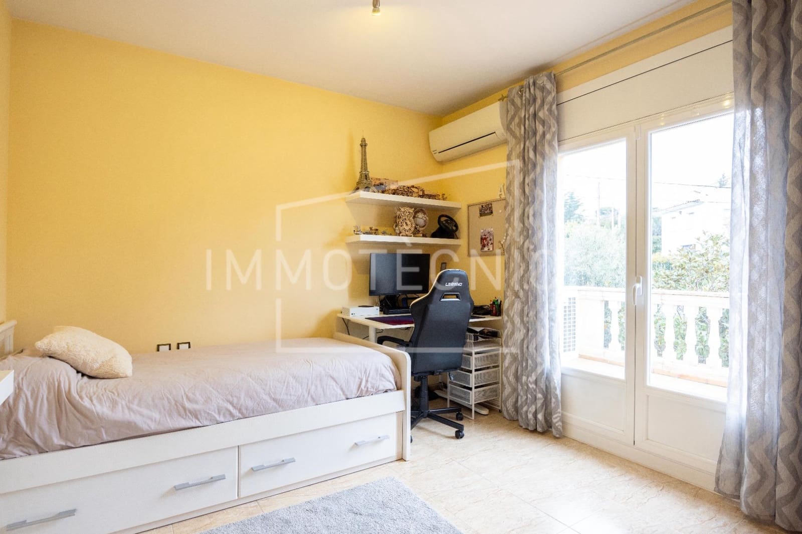 Chalet de 4 habitaciones en Cànoves i Samalús en venta con piscina garaje - 560.000 € (Ref: 9602770)