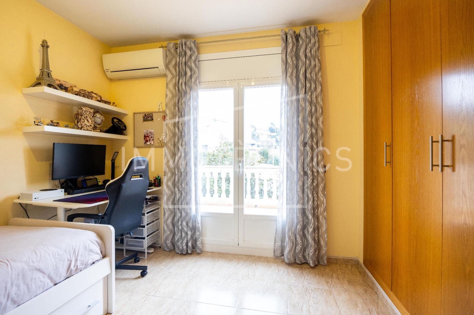 Chalet de 4 habitaciones en Cànoves i Samalús en venta con piscina garaje - 560.000 € (Ref: 9602770)