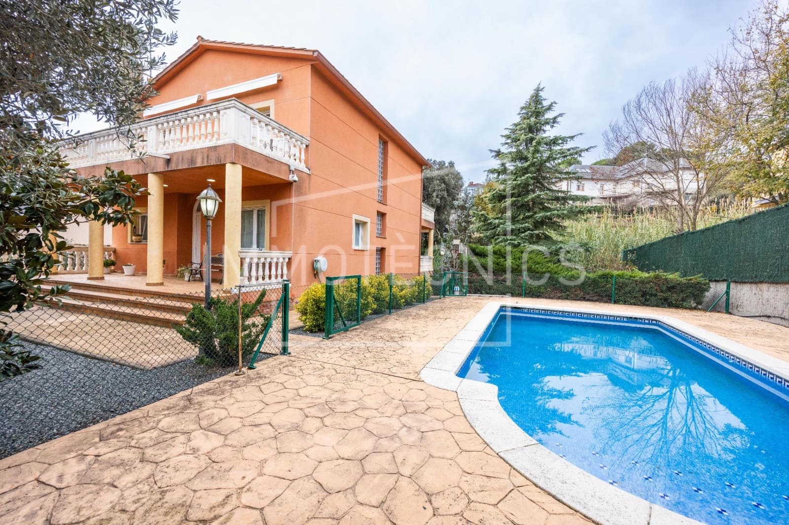 Chalet de 4 habitaciones en Cànoves i Samalús en venta con piscina garaje - 560.000 € (Ref: 9602770)