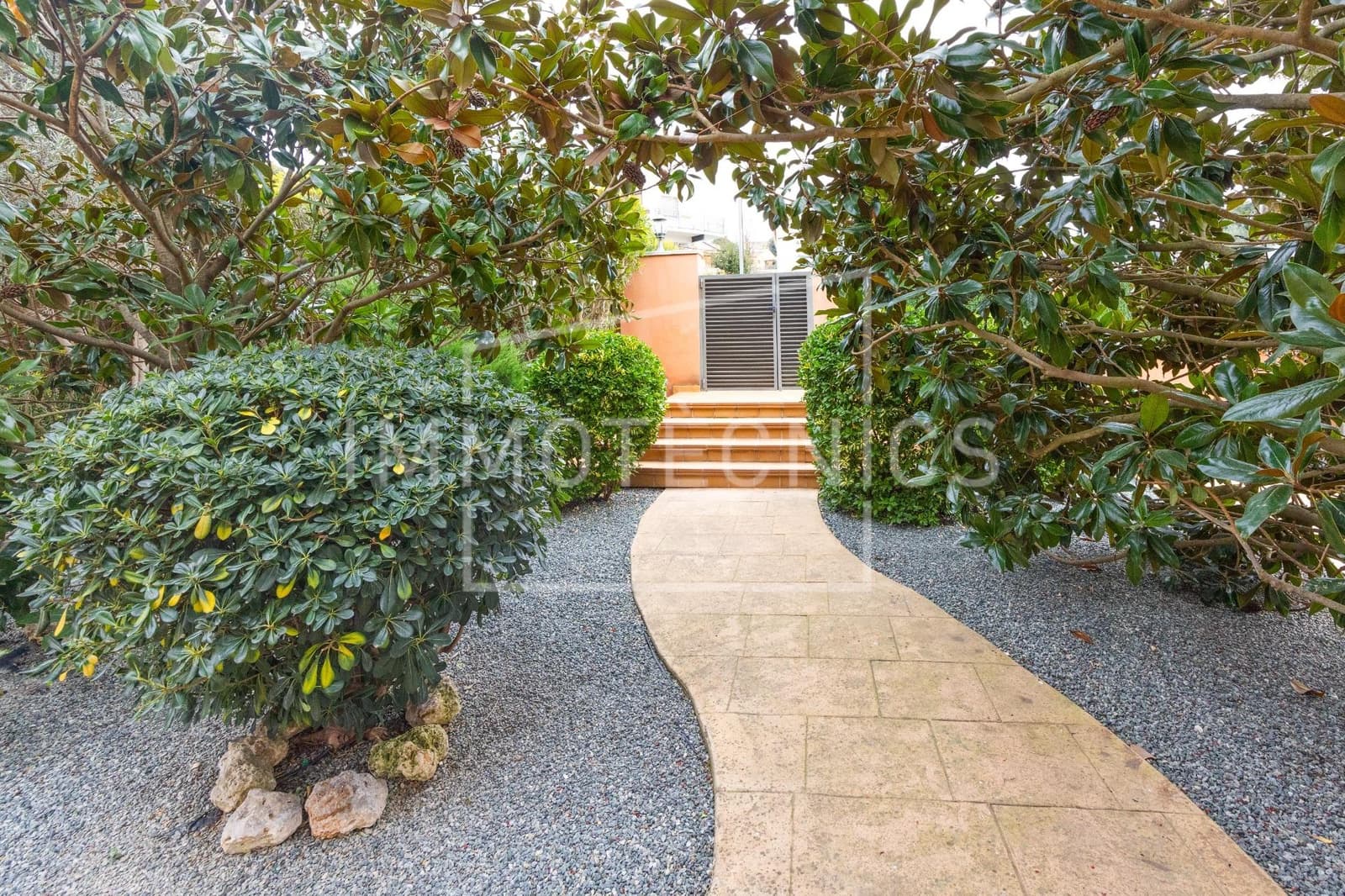 4 bedroom Villa for sale in Canovelles with pool garage - € 530,000 (Ref: 9602770)