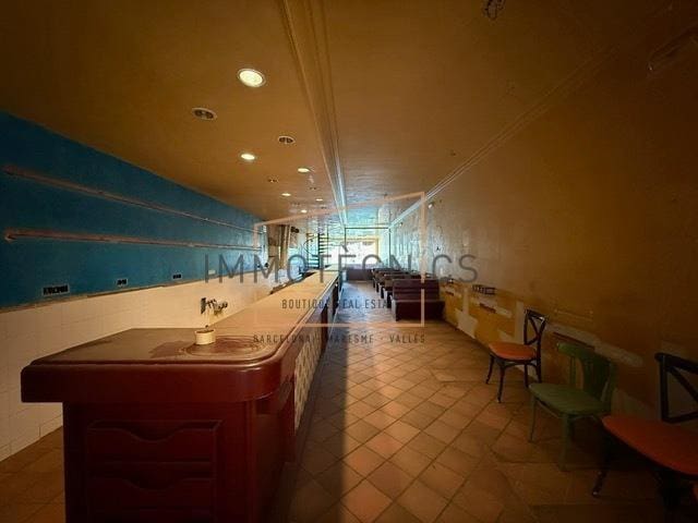 Komercyjne na sprzedaż w Sant Vicenc de Montalt - 500 000 € (Ref: 9602772)