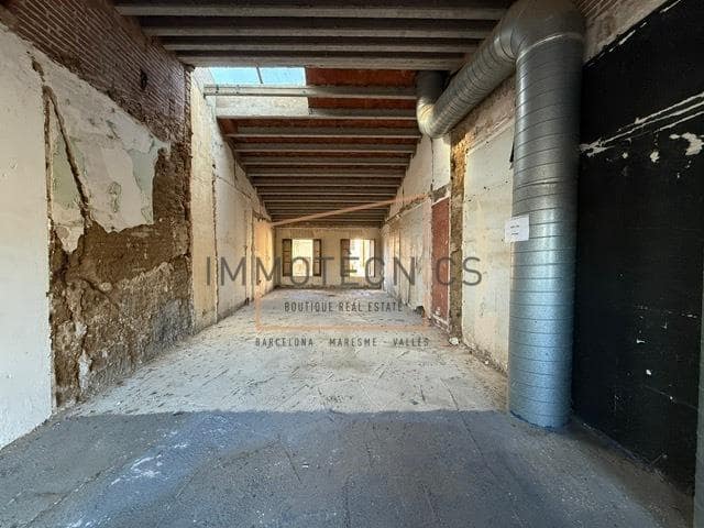 Komercyjne na sprzedaż w Sant Vicenc de Montalt - 500 000 € (Ref: 9602772)