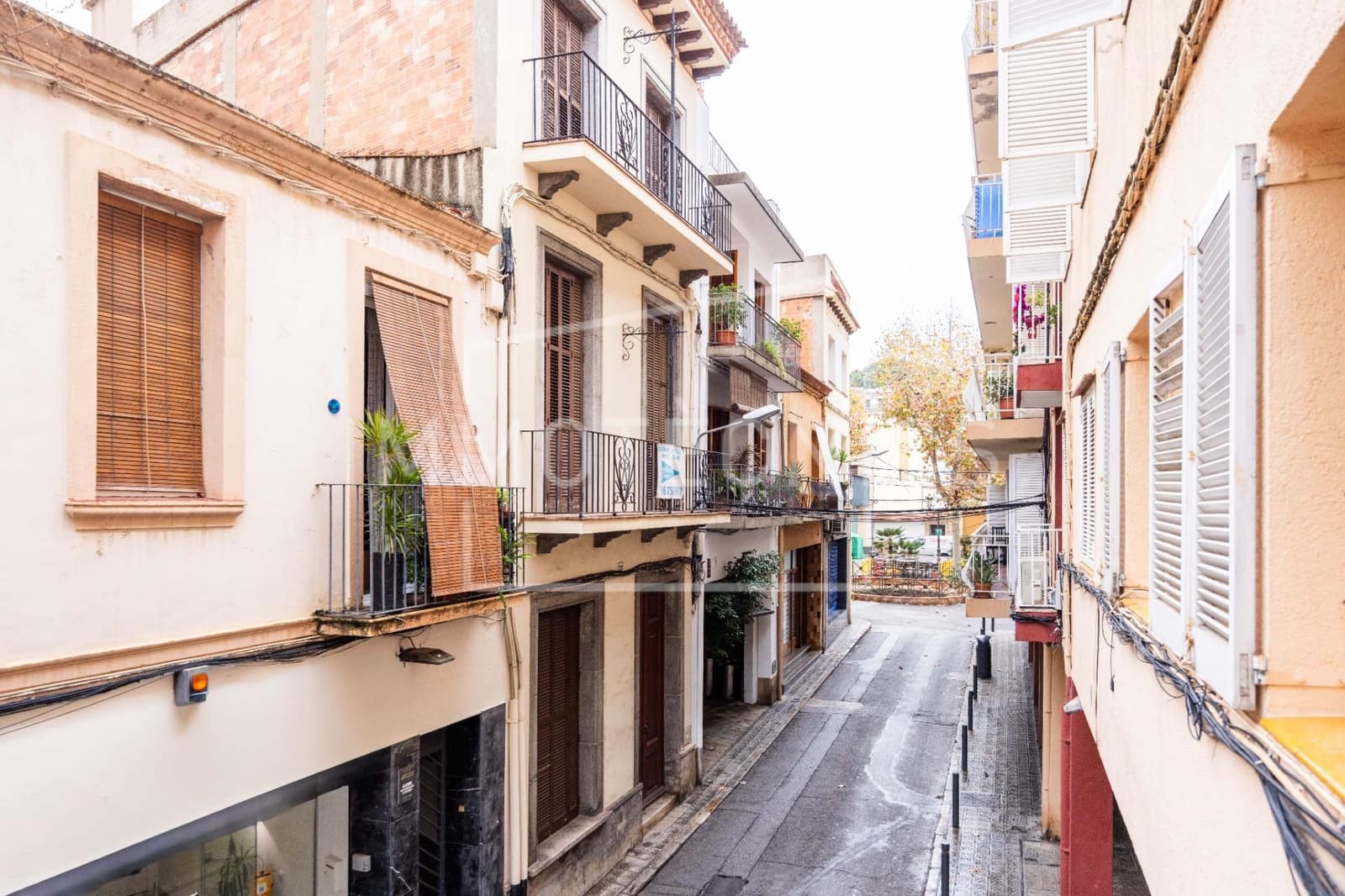 3 bedroom Flat for sale in Canet de Mar - € 250,000 (Ref: 9602773)