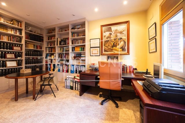 Chalet de 4 habitaciones en Cardedeu en venta con piscina garaje - 950.000 € (Ref: 9602775)