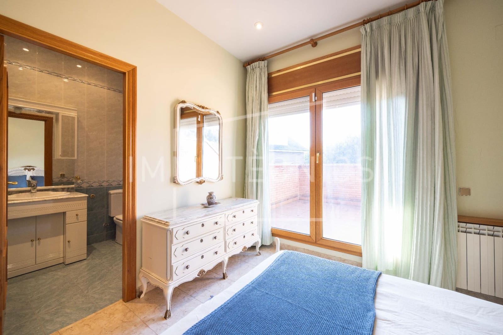 4 bedroom Villa for sale in Cardedeu with pool garage - € 950,000 (Ref: 9602775)