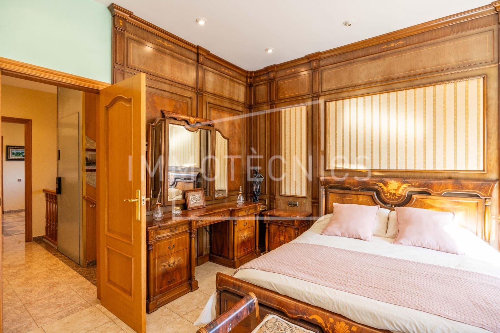 4 bedroom Villa for sale in Cardedeu with pool garage - € 950,000 (Ref: 9602775)